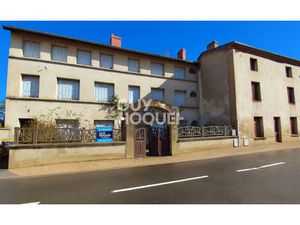 Immeuble Sury Le Comtal 500 m2