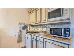 RESIDENCE STANDING APPARTEMENT T3 AVEC TERRASSE - ENVIRONNEMENT CALME - LA CROIX VALMER