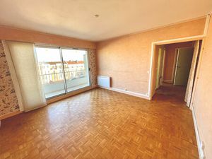 La Garenne Colombes = Les Vallées = 2 pièces de 44 m2