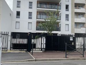 VANVES F2/F3 meublé