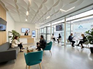 Vente Local commercial 3 pièces à Paris 20