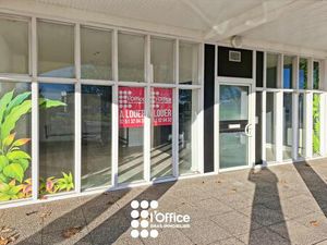 LOCAL COMMERCIAL 45m2 - La Chaume LES SABLES D'OLONNE