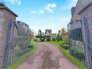 Bien d'exception avec une vue imprenable sur les étangs