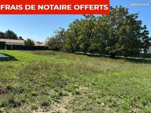 Terrain 821 m² à Saint-Porchaire (17250)