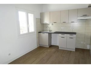 Location appartement 3 pièces 63 m² à Gignac (34150)  683 €