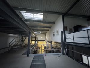 A VENDRE Local d'Activités / Bureaux