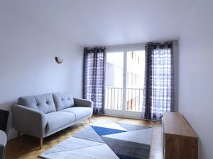 Location meublée appartement 3 pièces 53 m² à Arcueil (94110)  1 383 €