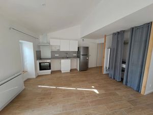 Location duplex 2 pièces 50 m² à Saint-Jean-d'Angély (17400)  660 €