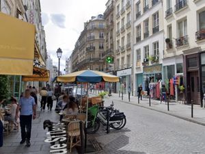 local commercial - 85 m2 - rue Saint Denis