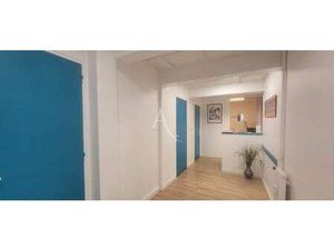 Location Bureaux et commerces à Angers Centre (49000) : à louer / 16m² Angers Centre