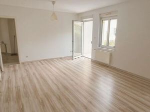 Apparemment F4 à BARR 90M2