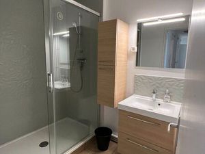 Chambre dans grand appartement à Compiègne