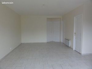 Etrechy F3 de 62 m² avec parking privé