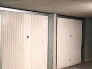 Location garage parking Aiguelongue