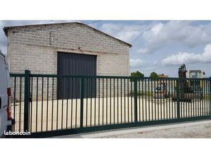 Parking fermé pour Camping Car