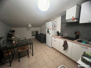 T2 Centre ville Traversant