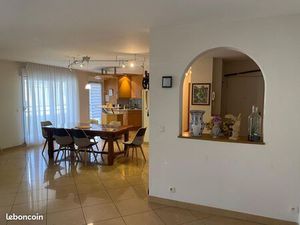 T4 meublé de 132m² avec double garage - ANNEMASSE