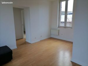 F3 hyper centre Darnetal env 40m² proche ecole architecture