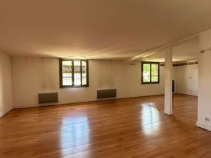 Appartement 75m2 / 3 pièces avec parking / proche de la gare