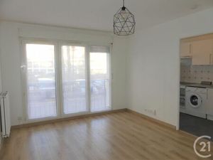 Appartement F2 à louer - 2 pièces - 37 20 m2 - Elancourt - 78 - ILE-DE-FRANCE