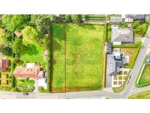 Terrain à bâtir pour une maison familiale jumelée près du ce