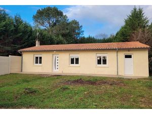 Location maison 4 pièces à Laruscade (33620)  950 €