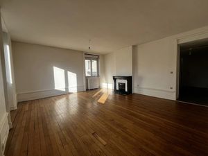 Location appartement 6 pièces 146.63 m² à Saint-Etienne (42000)  1 090 €