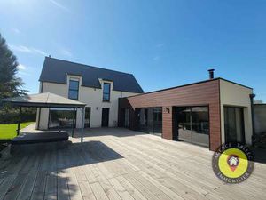 Vente Maison Piscine à Bobital (22100) : à vendre Piscine / 215m² Bobital