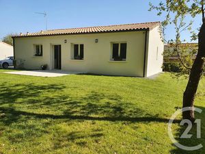 Location maison 4 pièces 80 m² à Saintes (17100)  1 003 €