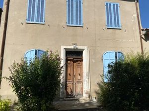 Location maison 3 pièces 90 m² à Oraison (04700)  750 €
