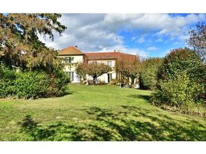 Maison Neaux 300 m² T-9 à vendre  249 000 €