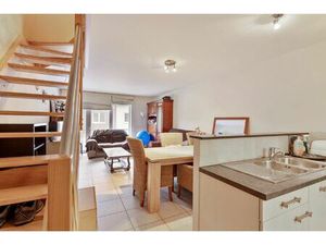 Duplex-appartement met extra zolderkamer + garagebox in het centrum!