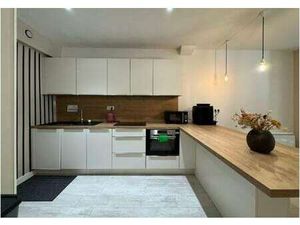 Location Appartement 4 pièces à Bordeaux (33000) : à louer 4 pièces / 88m² Bordeaux