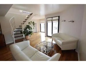 Le service location de la Maison BARNES vous propose ce bien :