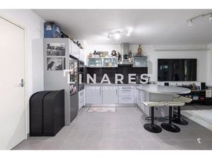 LE VALENTIN - T2 de 45 m² - Terrasse - Double box - 13012