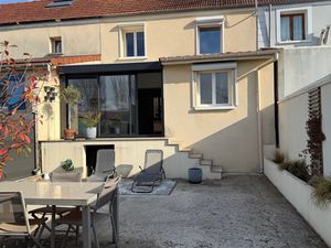 CHARMANTE MAISON DE VILLE – FERRIÈRES-EN-BRIE – 76 07 m²