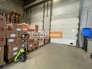 Entrepôt de 2513m²