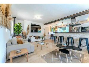 Maison de 5 pièces de 100 m² en vente située au Castellet