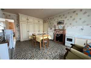 Maison de plain-pied centre-bourg ar rénover