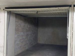 Garage fermé 12.20m2 en sous-sol - Bron (avenue Franklin Roosevelt)