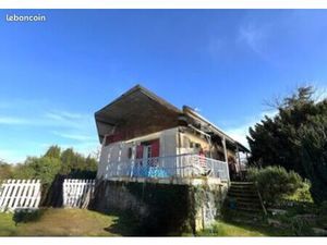 Maison et dépendance