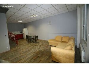 Apprt Type 2 cholet centre +parking privé