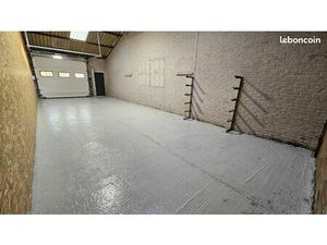 Location hangar / cellule pour activité artisanale ou stockage