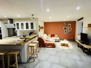 Maison de bourg T3 95 m2 meublé