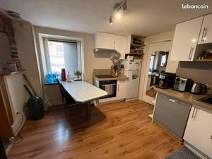 Appartement meublé 2 pièces 48m² avec balcon sur cour  lumineux  fibre  disponible 23/12/2