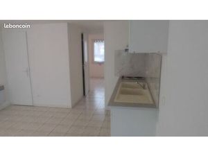 Loue beaux t2 lumineux rez de chausser