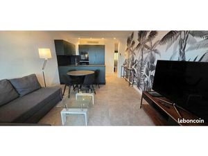 Particulier Loue 3 piéces Vue mer entiérement rénové Petit Juas