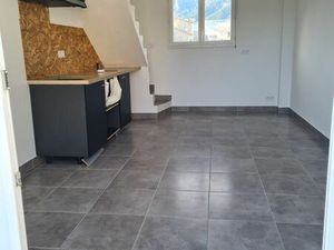 Loue F2 à l’année non meublé