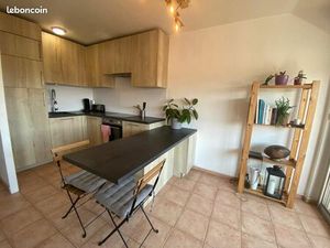 T2 meublé centre ville (6 mois max)