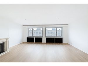 Appartement à louer avec garage et terrasse   Schaerbeek (VBD60032)